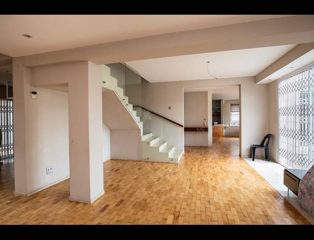 3 BEDROOM HOUSE FOR SALE IN OVERPORT